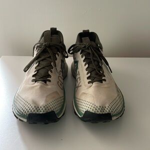 Nike Men's Pegasus Trail 4 GORE-TEX Waterproof Trail Running Shoes